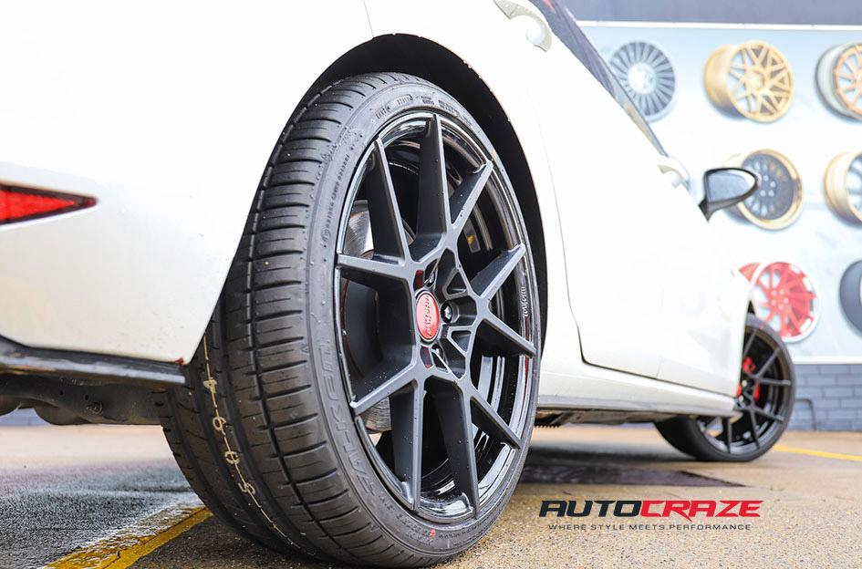 VOLKSWAGEN GOLF KPS MATTE BLACK